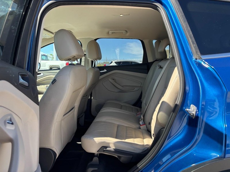 Ford Escape Vehicle Image 13