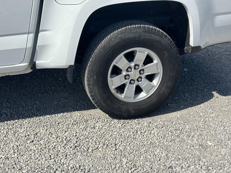 Chevrolet Colorado Vehicle Image 12
