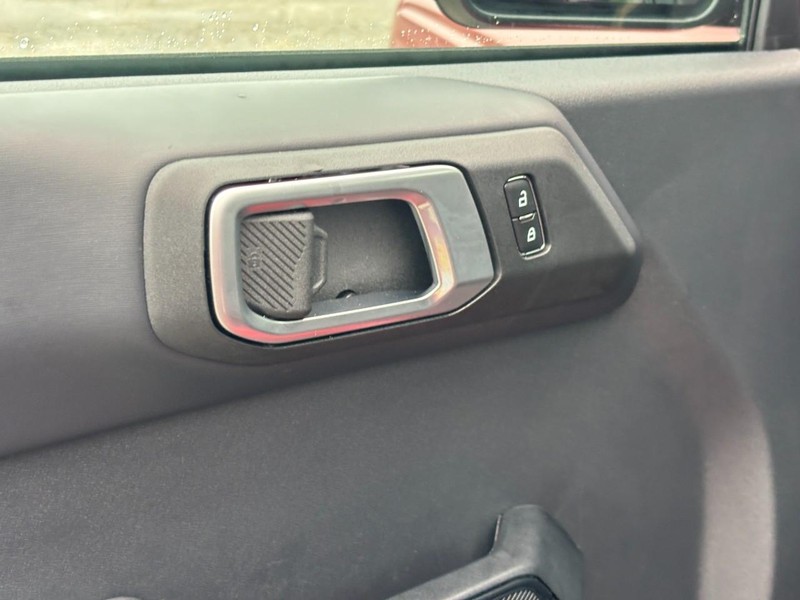 Ford Bronco Vehicle Image 18