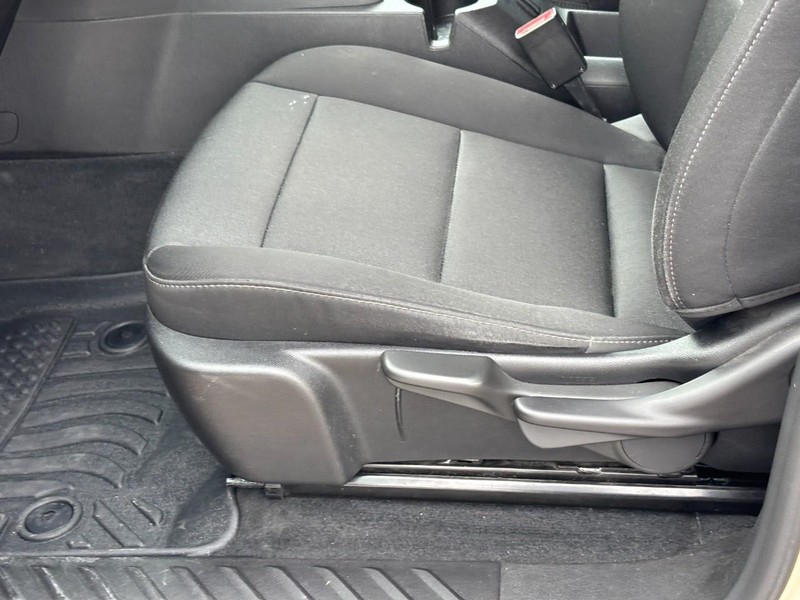 Chevrolet Colorado Vehicle Image 17
