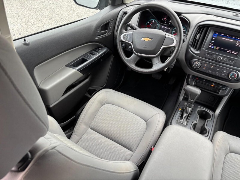 Chevrolet Colorado Vehicle Image 13
