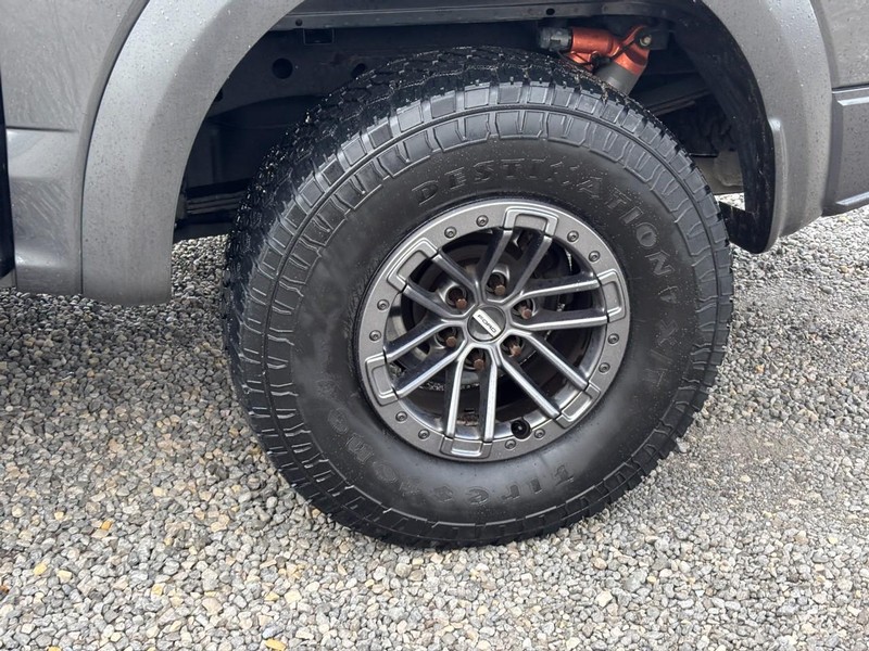 Ford F-150 Vehicle Image 12