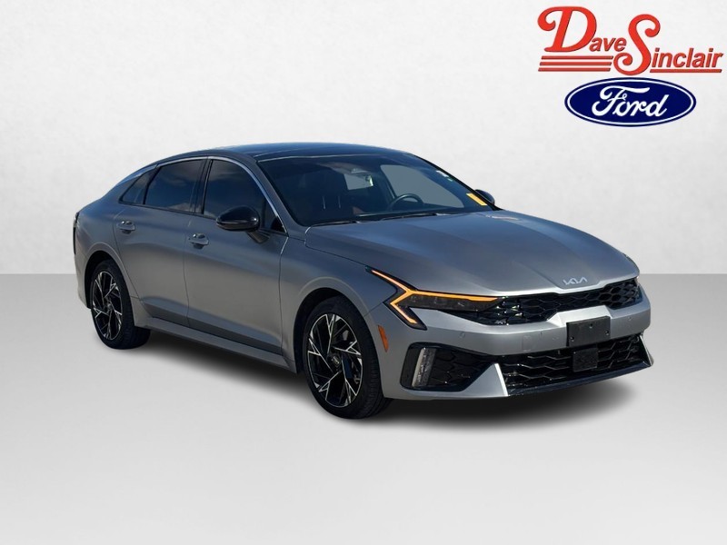 Kia K5 Vehicle Image 04