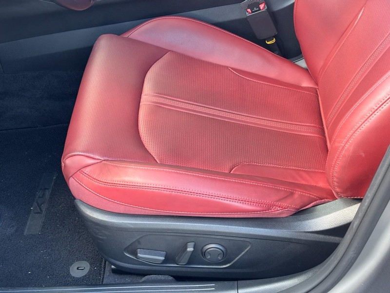 Kia K5 Vehicle Image 17