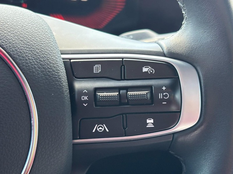Kia K5 Vehicle Image 20