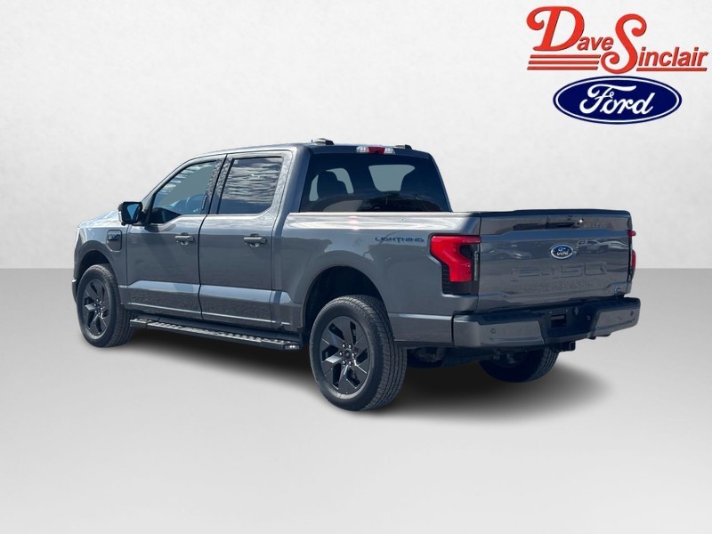 Ford F-150 Lightning Vehicle Image 09