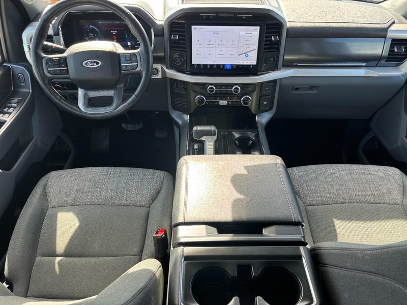 Ford F-150 Lightning Vehicle Image 14