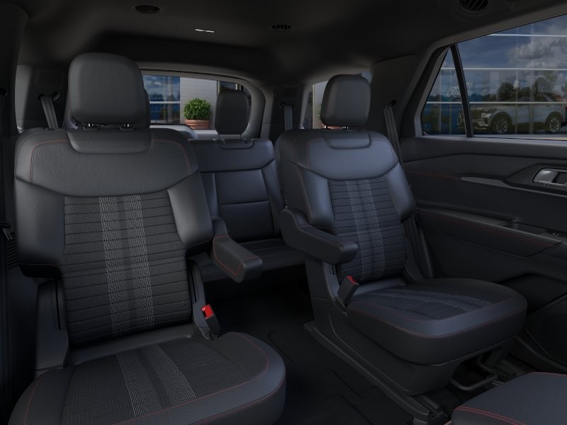 Ford Explorer Vehicle Image 13