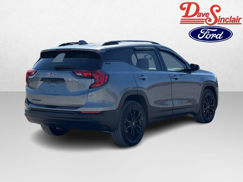 GMC Terrain Vehicle Full-screen Gallery Image 07