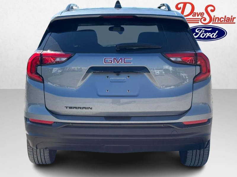 GMC Terrain Vehicle Full-screen Gallery Image 08