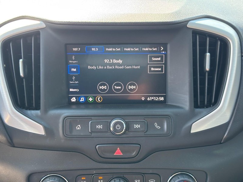 GMC Terrain Vehicle Full-screen Gallery Image 22