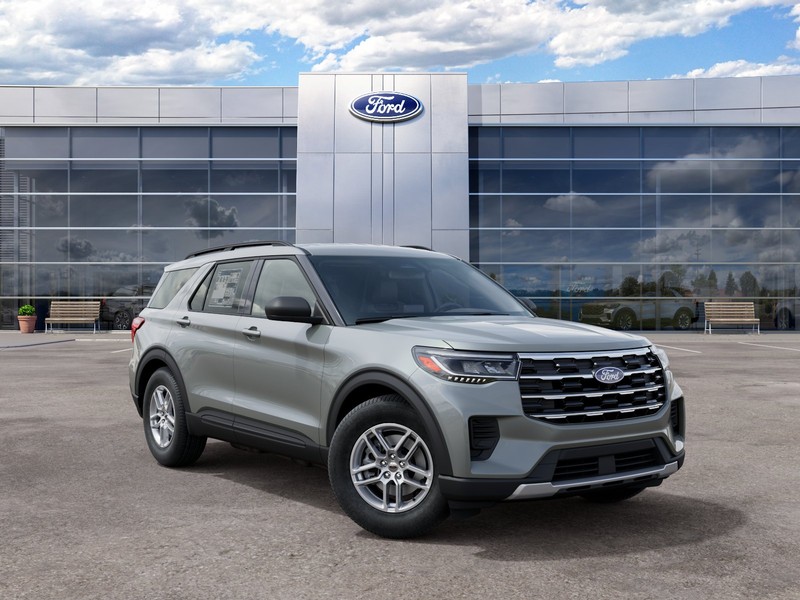 Ford Explorer Vehicle Full-screen Gallery Image 05