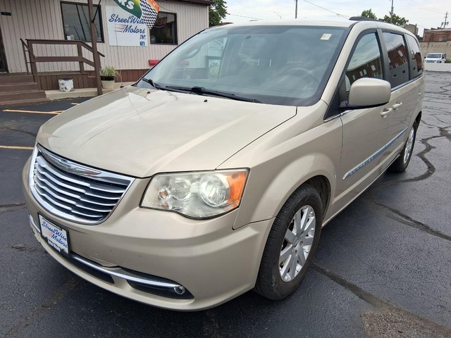 more details - chrysler town & country