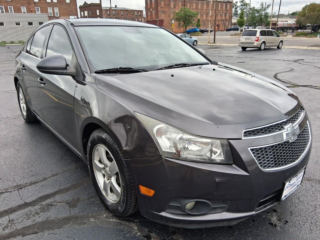 Chevrolet Cruze Vehicle Full-screen Gallery Image 07