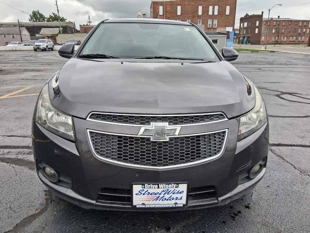 Chevrolet Cruze Vehicle Full-screen Gallery Image 08
