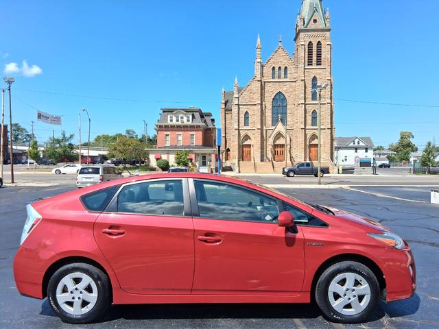 Toyota Prius Vehicle Full-screen Gallery Image 06
