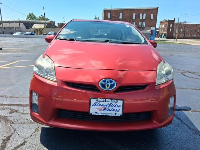 Toyota Prius Vehicle Full-screen Gallery Image 08
