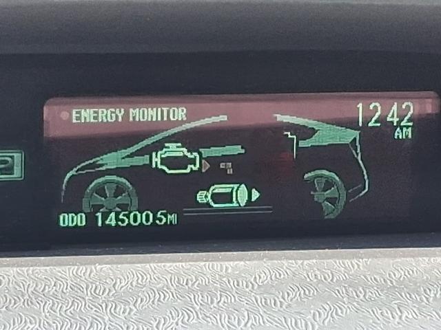 Toyota Prius Vehicle Full-screen Gallery Image 16
