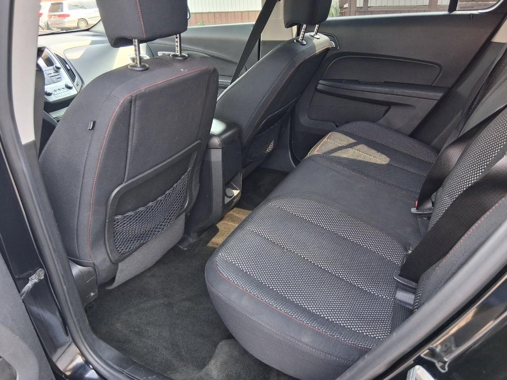 Chevrolet Equinox Vehicle Full-screen Gallery Image 10