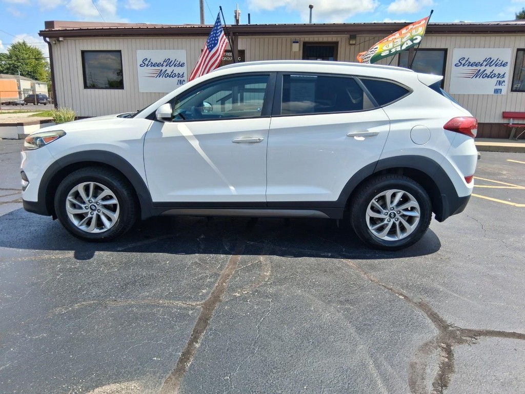 Hyundai Tucson Vehicle Full-screen Gallery Image 08