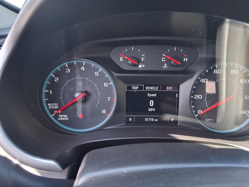 Chevrolet Malibu Vehicle Full-screen Gallery Image 10