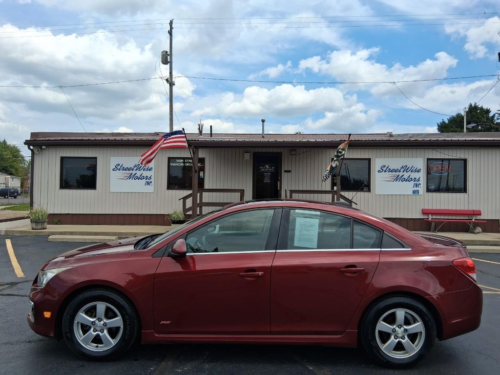 Chevrolet Cruze Limited Vehicle Full-screen Gallery Image 02