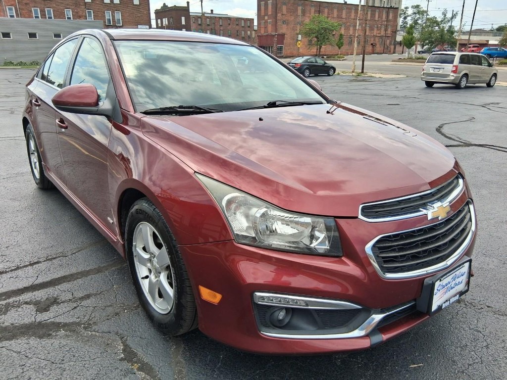Chevrolet Cruze Limited Vehicle Full-screen Gallery Image 07