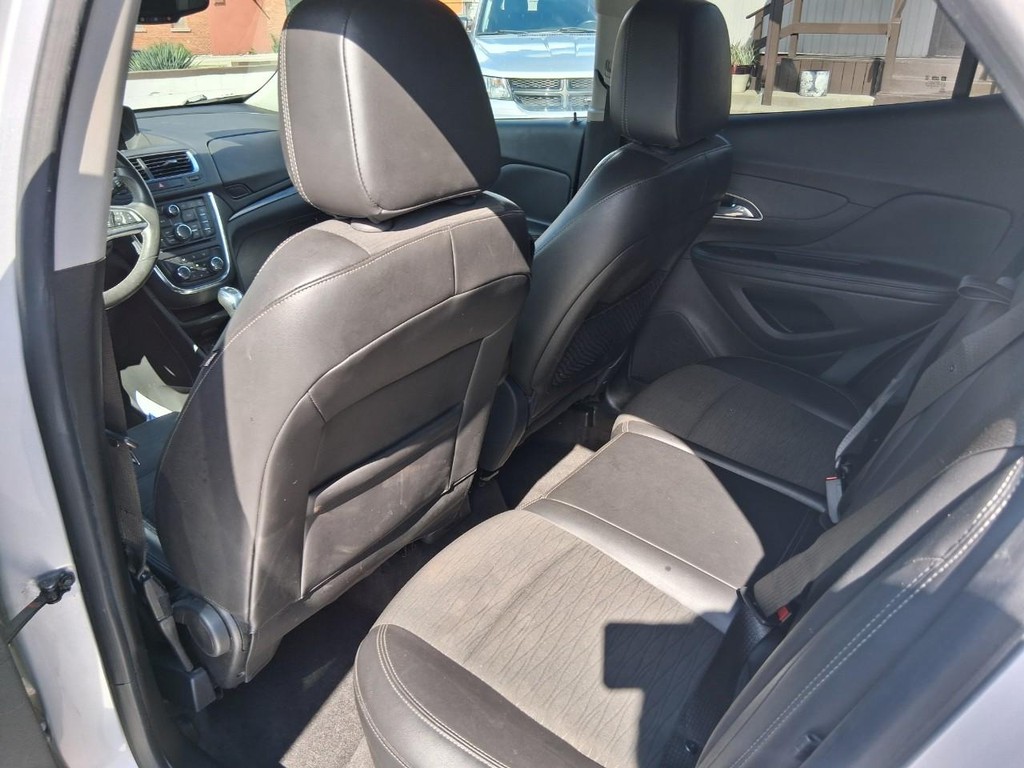 Buick Encore Vehicle Full-screen Gallery Image 10