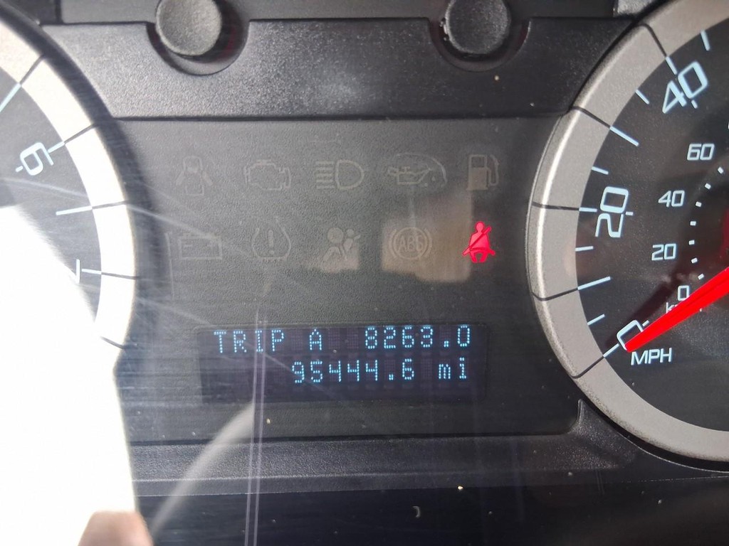 Ford Escape Vehicle Full-screen Gallery Image 16