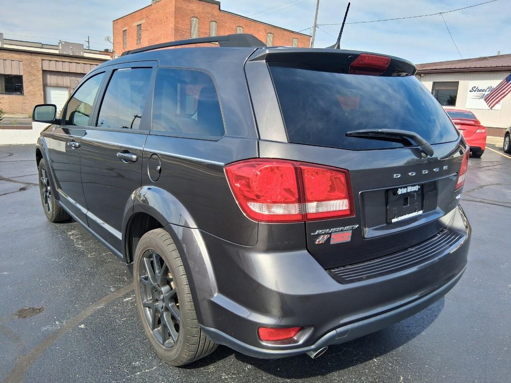 Dodge Journey Vehicle Full-screen Gallery Image 03