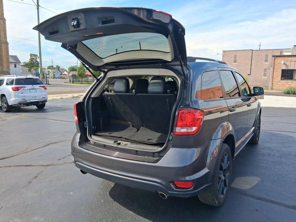 Dodge Journey Vehicle Full-screen Gallery Image 14