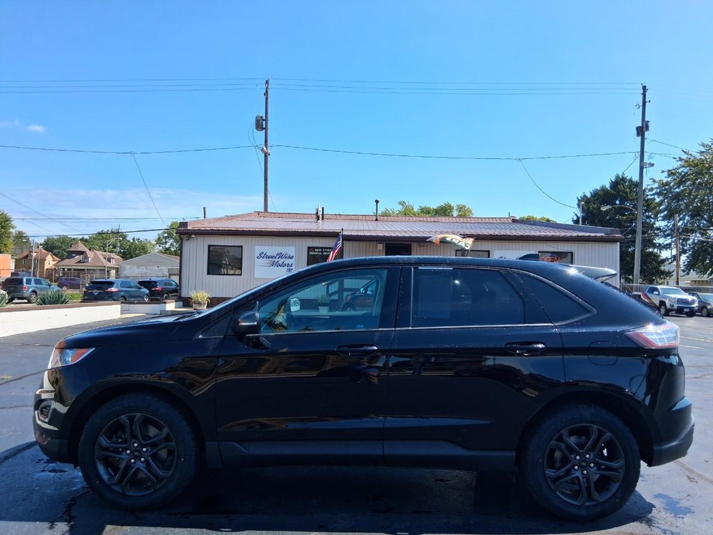 Ford Edge Vehicle Full-screen Gallery Image 02