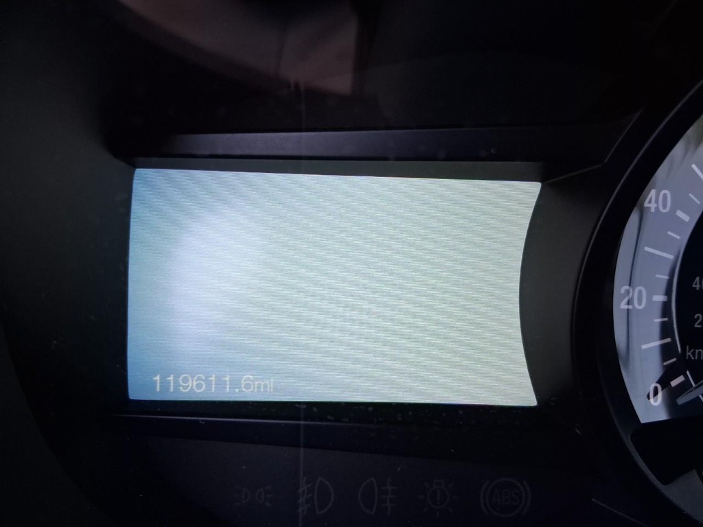 Ford Edge Vehicle Full-screen Gallery Image 16