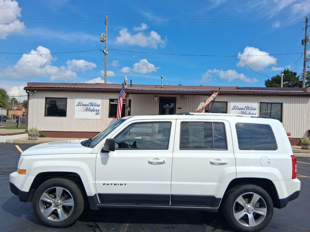 Jeep Patriot Vehicle Full-screen Gallery Image 02