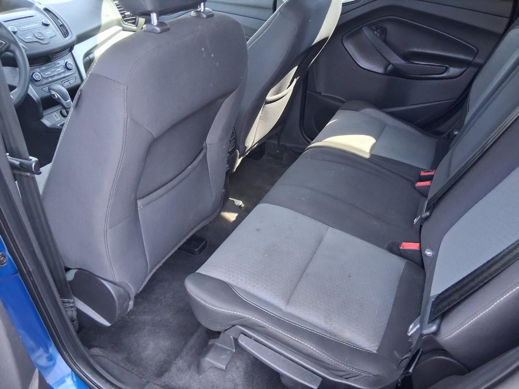Ford Escape Vehicle Full-screen Gallery Image 10