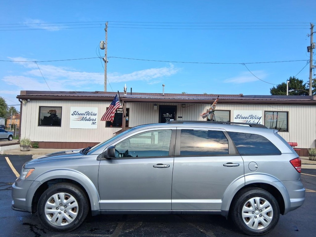 Dodge Journey Vehicle Full-screen Gallery Image 02