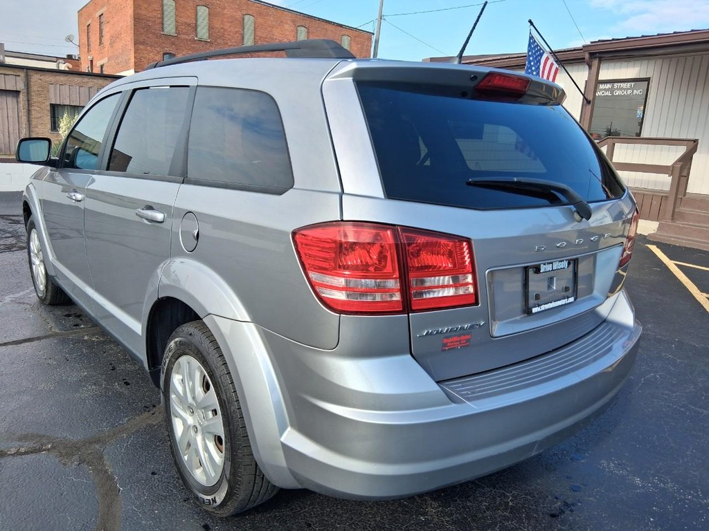 Dodge Journey Vehicle Full-screen Gallery Image 03