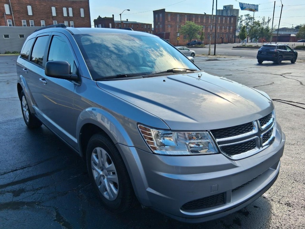 Dodge Journey Vehicle Full-screen Gallery Image 07