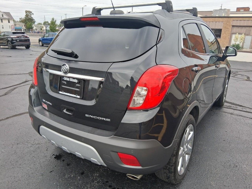 Buick Encore Vehicle Full-screen Gallery Image 05