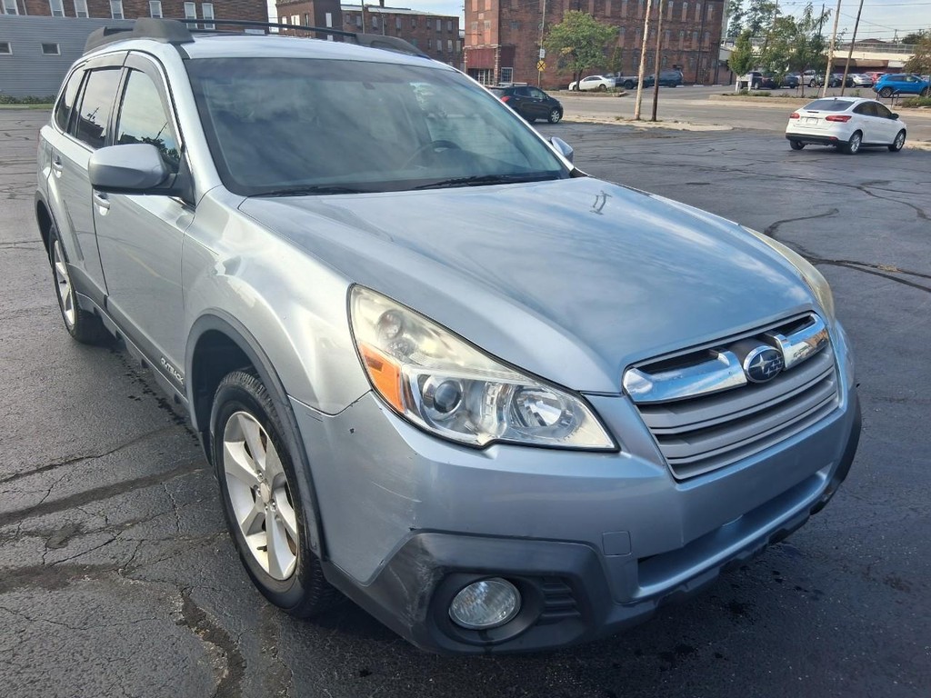 Subaru Outback Vehicle Full-screen Gallery Image 07