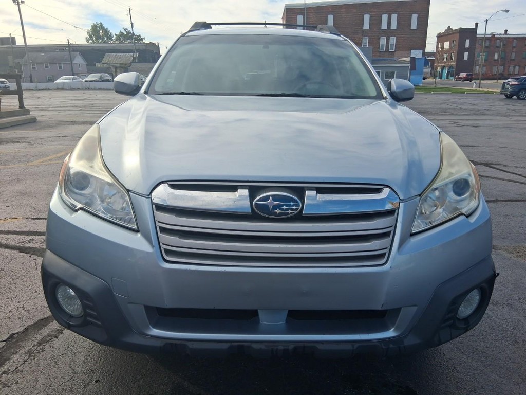 Subaru Outback Vehicle Full-screen Gallery Image 08