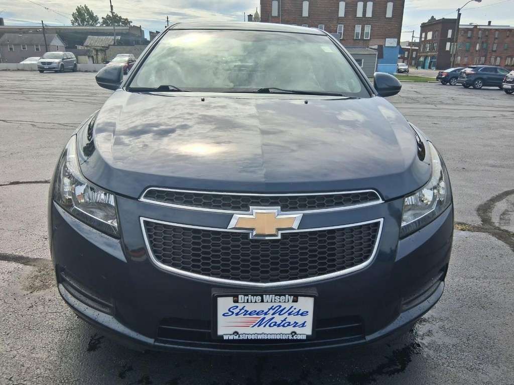 Chevrolet Cruze Vehicle Full-screen Gallery Image 08