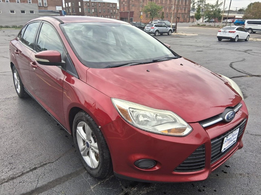 Ford Focus Vehicle Full-screen Gallery Image 07