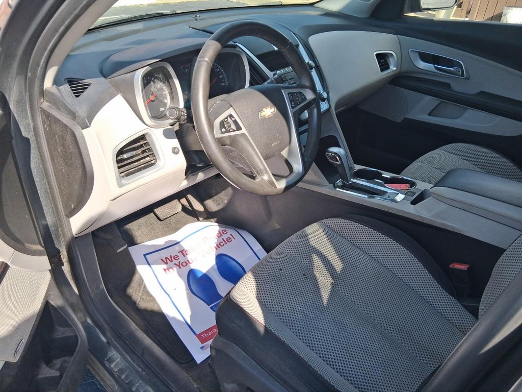 Chevrolet Equinox Vehicle Full-screen Gallery Image 09