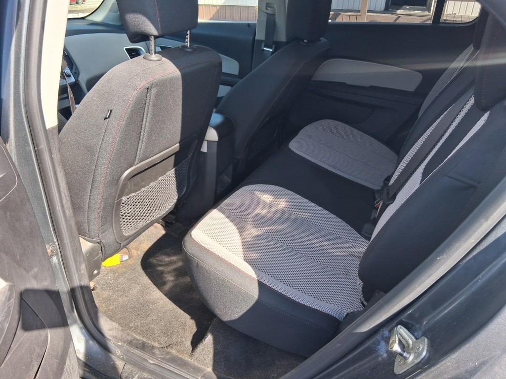 Chevrolet Equinox Vehicle Full-screen Gallery Image 10