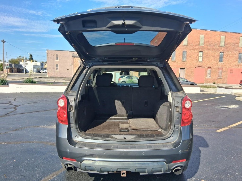 Chevrolet Equinox Vehicle Full-screen Gallery Image 12