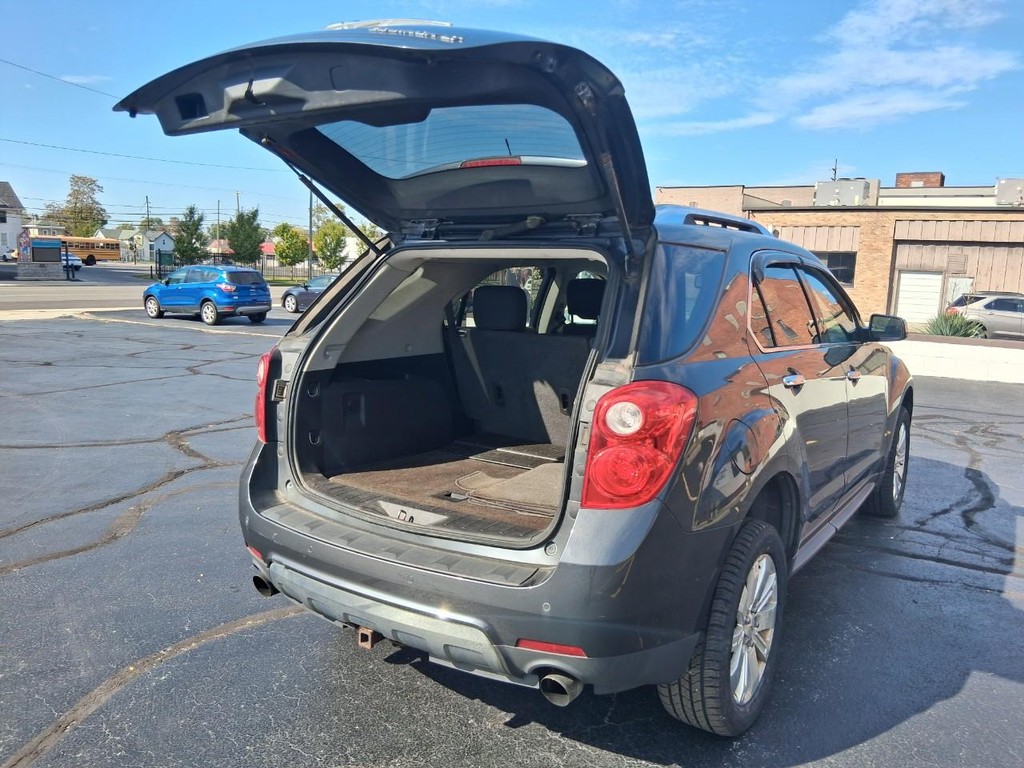 Chevrolet Equinox Vehicle Full-screen Gallery Image 13