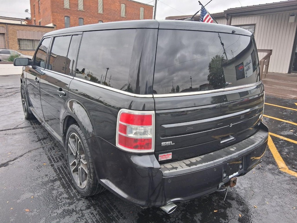 Ford Flex Vehicle Full-screen Gallery Image 03
