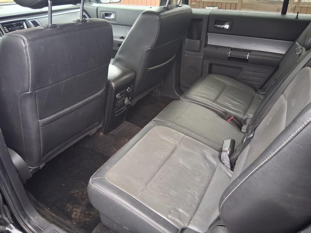 Ford Flex Vehicle Full-screen Gallery Image 10