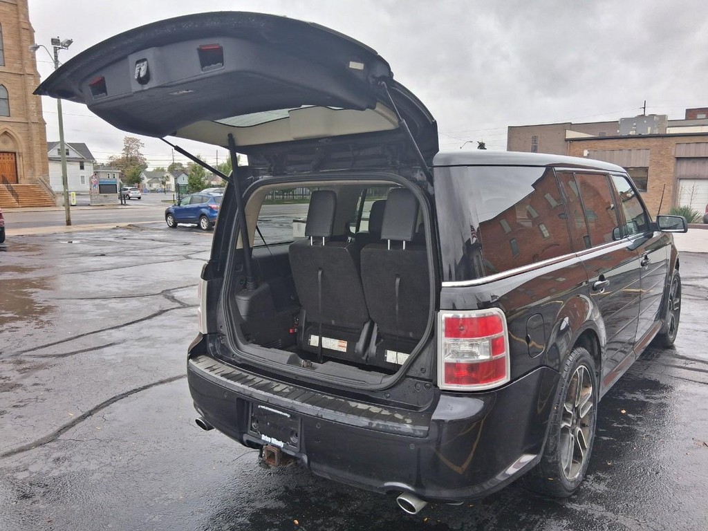 Ford Flex Vehicle Full-screen Gallery Image 14